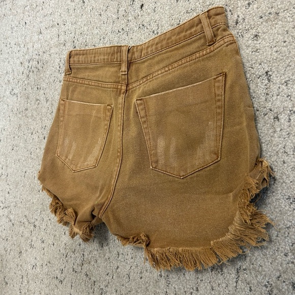 Alter size 29 EUC Women's Brown Distressed Shorts - Picture 2 of 6